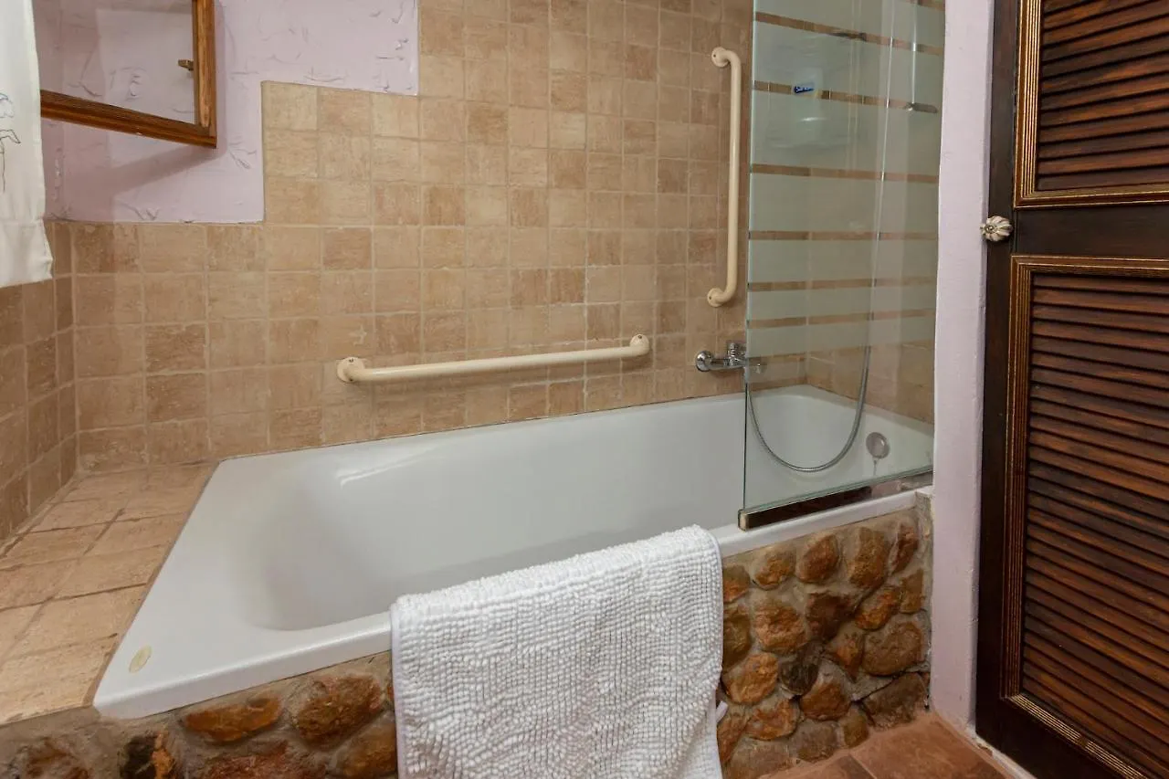 펜션 Nice Majorcan Country House Sta Maria Del Cami By Renthousing 산타 마리아 델 카미