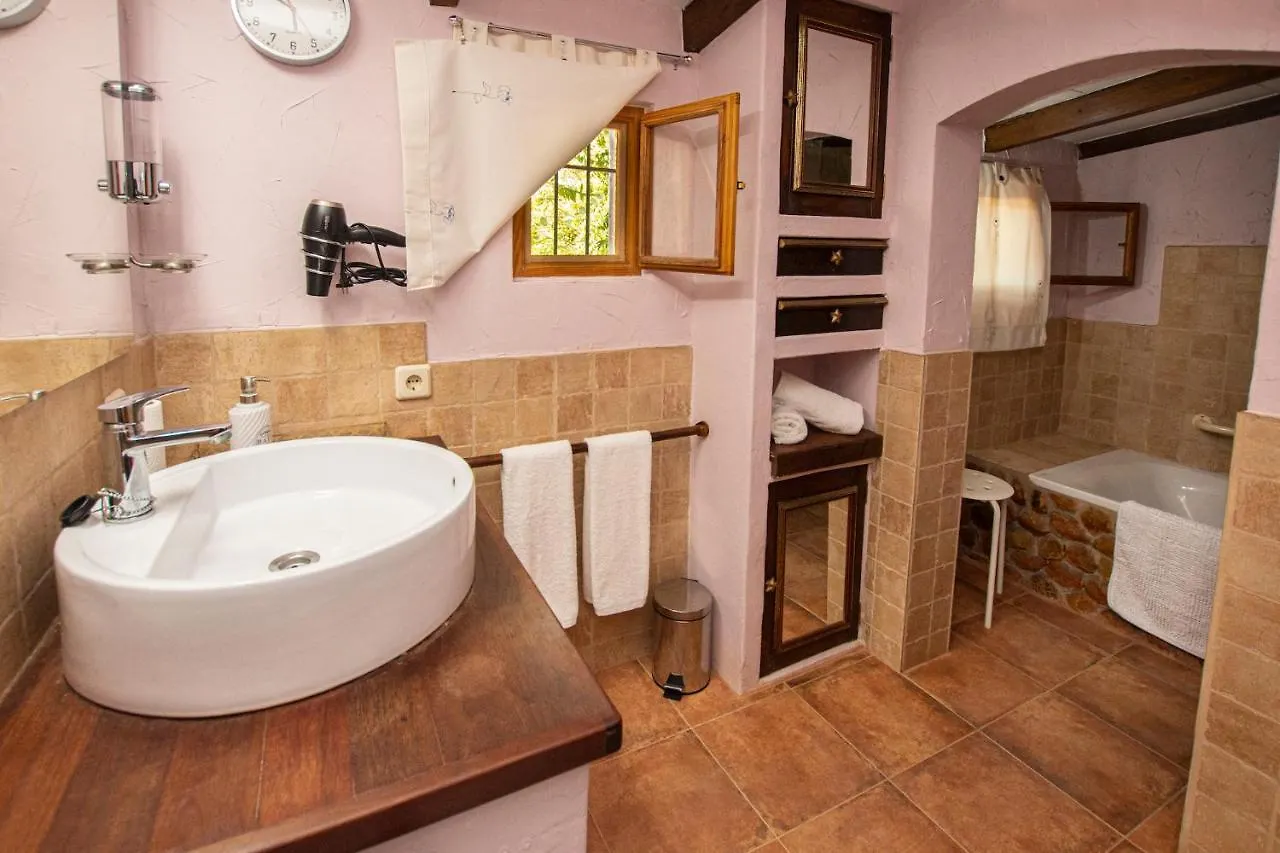 Nice Majorcan Country House Sta Maria Del Cami By Renthousing 산타 마리아 델 카미 0*,  스페인